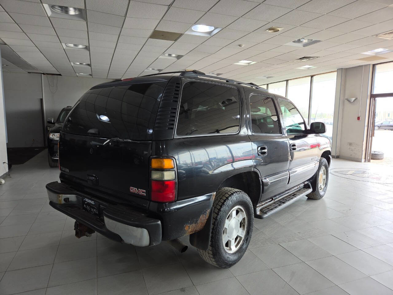 Used 2005 GMC Yukon SLT w/ SLT Preferred Equipment Group AWD/4WD image 7