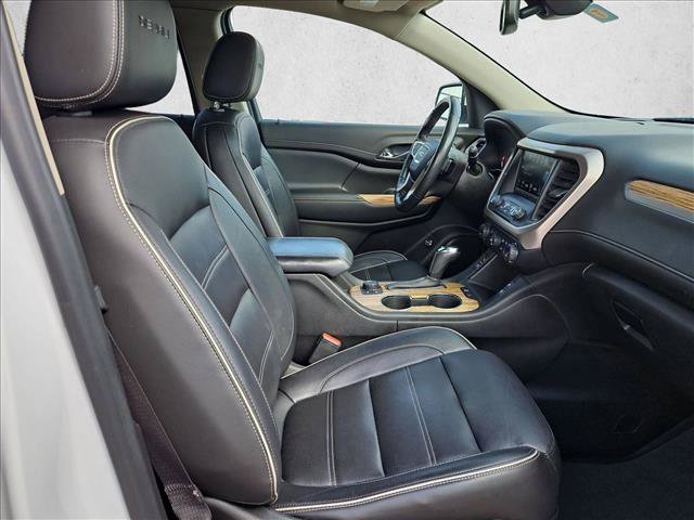 Used 2019 GMC Acadia Denali w/ Technology Package AWD/4WD image 17