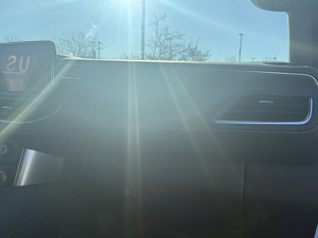 Used 2023 Chevrolet Suburban Premier image 28