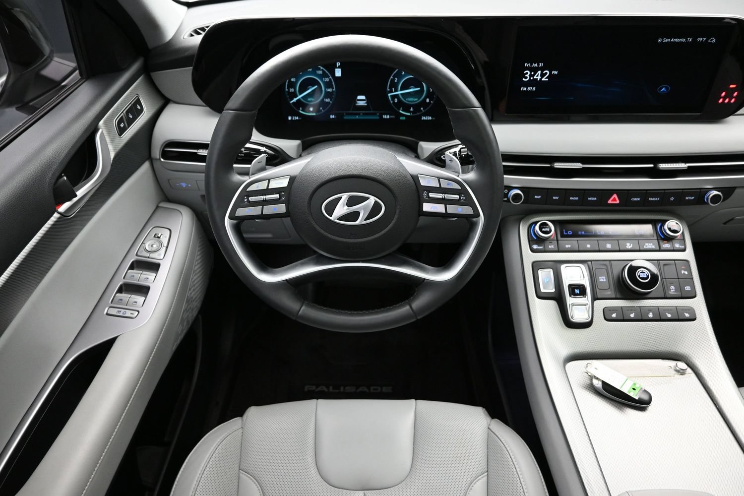 Used 2024 Hyundai Palisade SEL w/ Premium Package FWD image 26