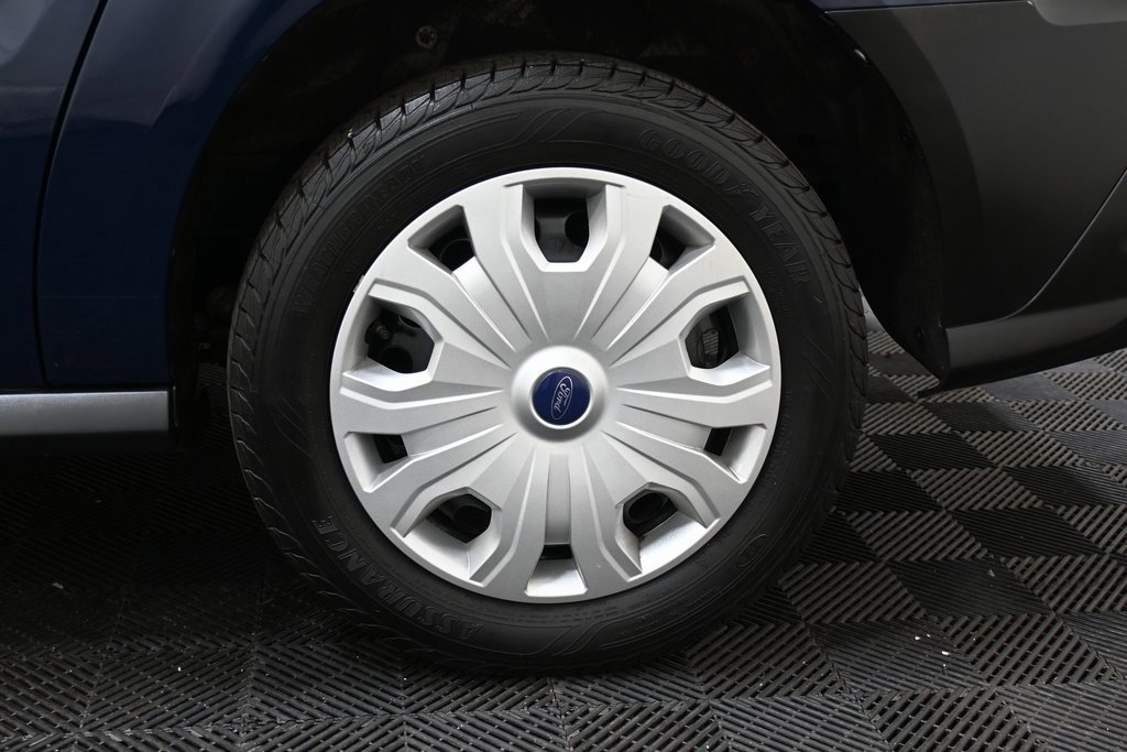 Used 2021 Ford Transit Connect XL image 32