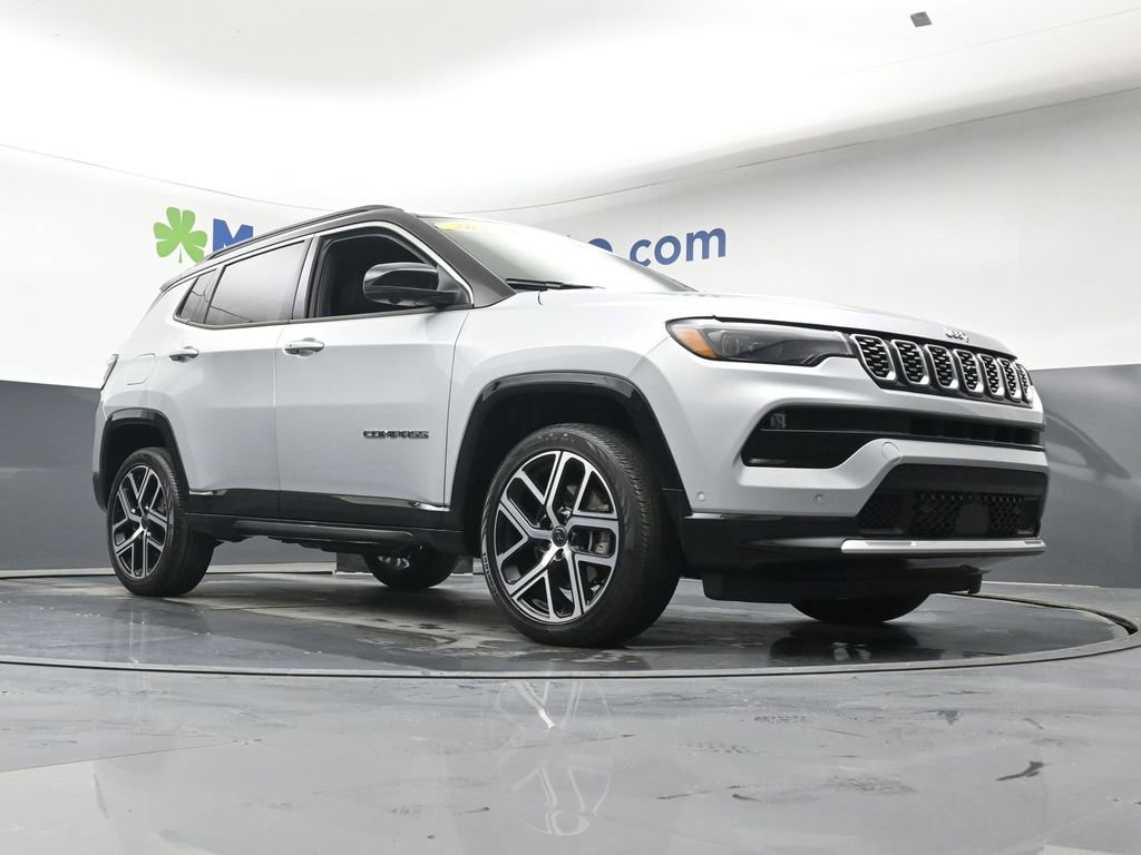 Used 2025 Jeep Compass Limited w/ Elite Group image 22