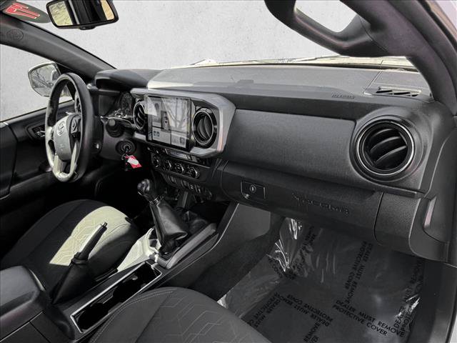 Used 2017 Toyota Tacoma TRD Sport w/ Premium & Technology Package AWD/4WD image 20