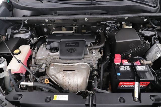 Used 2016 Toyota RAV4 XLE AWD/4WD image 15