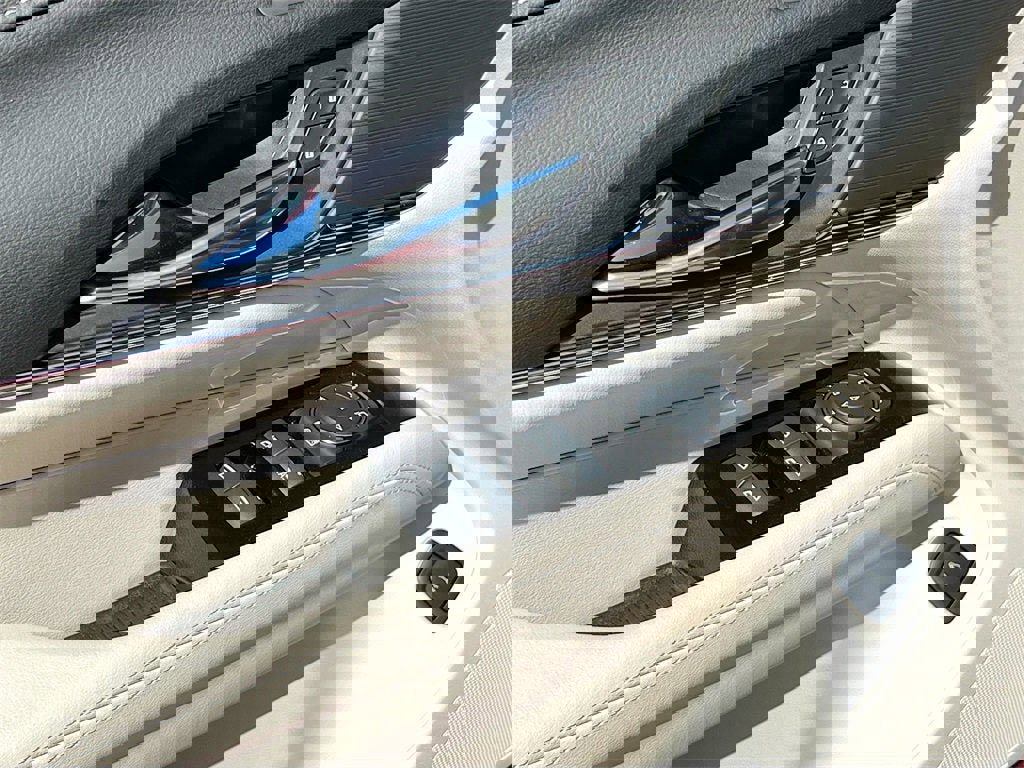 New 2025 Cadillac CT4 Premium Luxury image 17