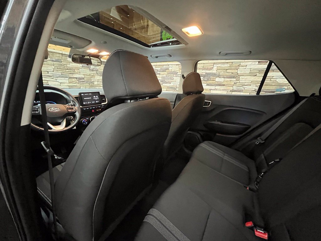 Certified 2023 Hyundai Venue SEL FWD image 35