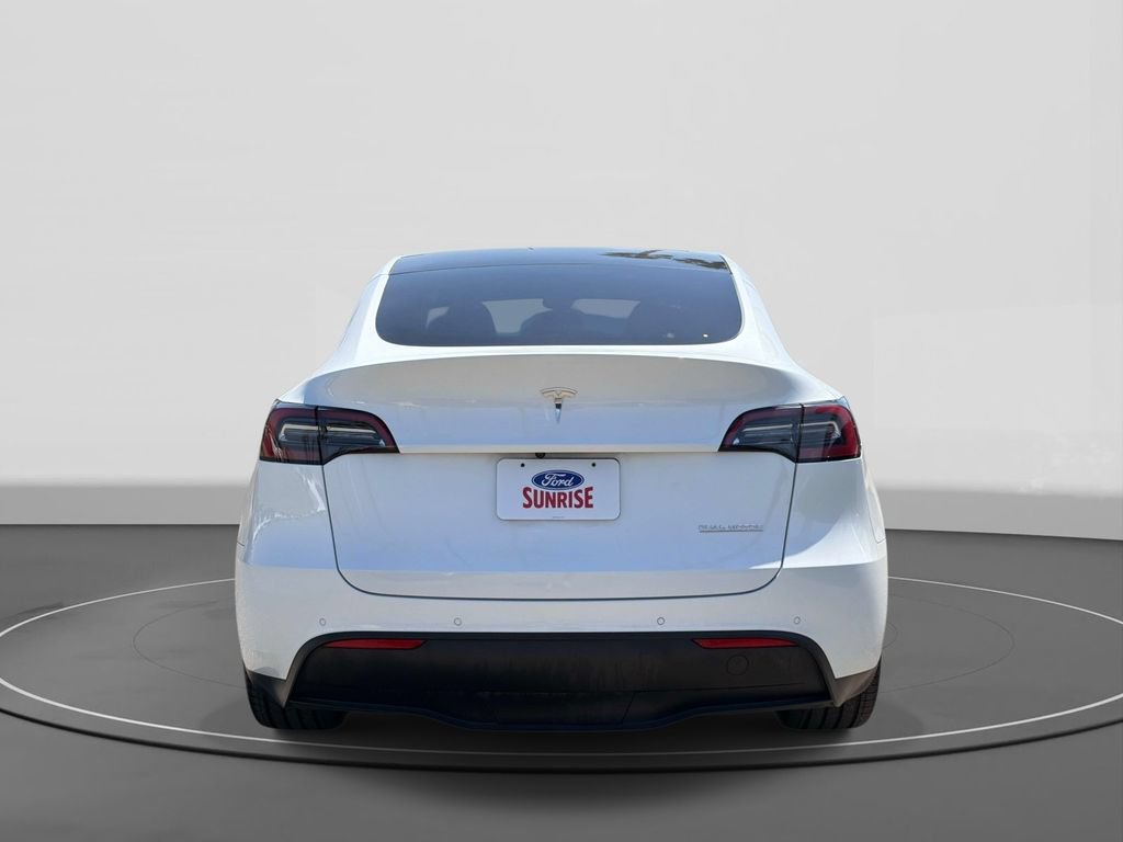 Used 2022 Tesla Model Y Performance AWD/4WD image 5