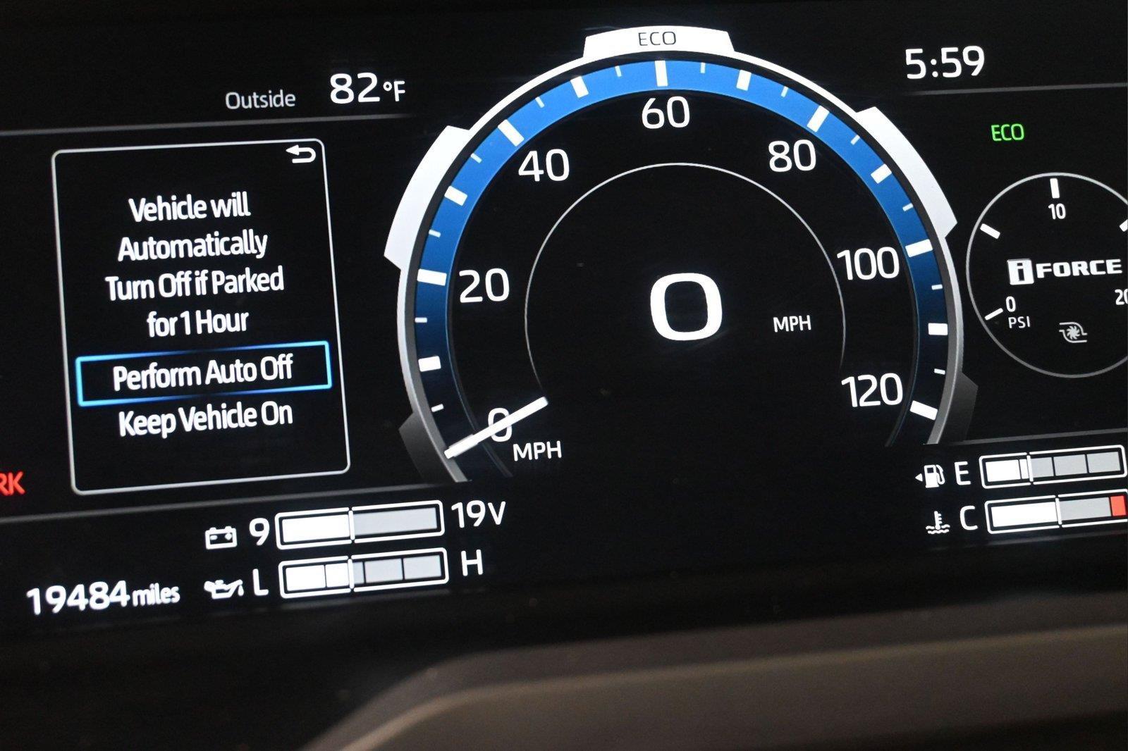 Used 2024 Toyota Tundra Platinum AWD/4WD image 4