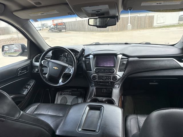 Used 2015 Chevrolet Suburban LT image 24