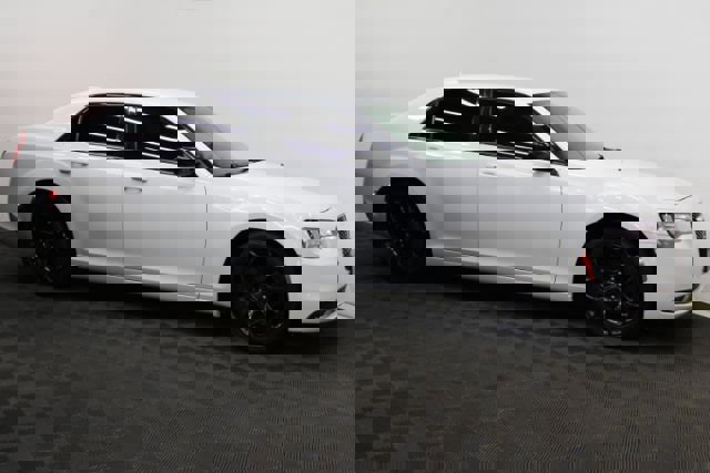 Used 2019 Chrysler 300 Touring w/ Sport Appearance Package image 3