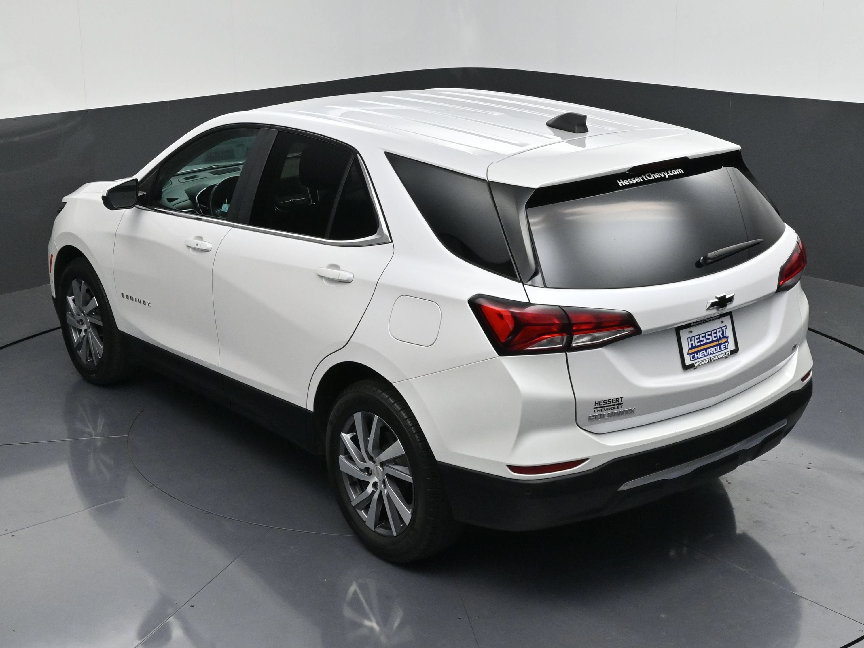 Used 2022 Chevrolet Equinox LT FWD image 46