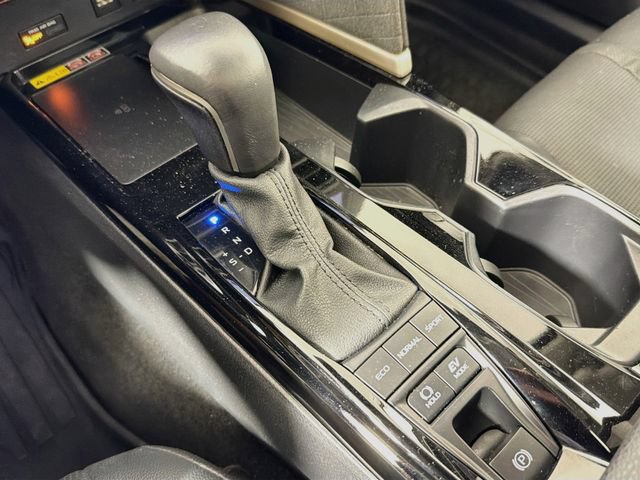 Used 2025 Toyota Camry XLE w/ Premium Plus Package AWD/4WD image 24