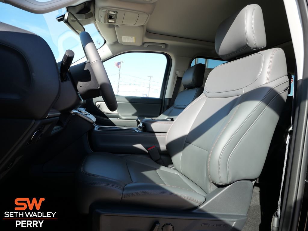 New 2025 Ford Expedition Active image 16