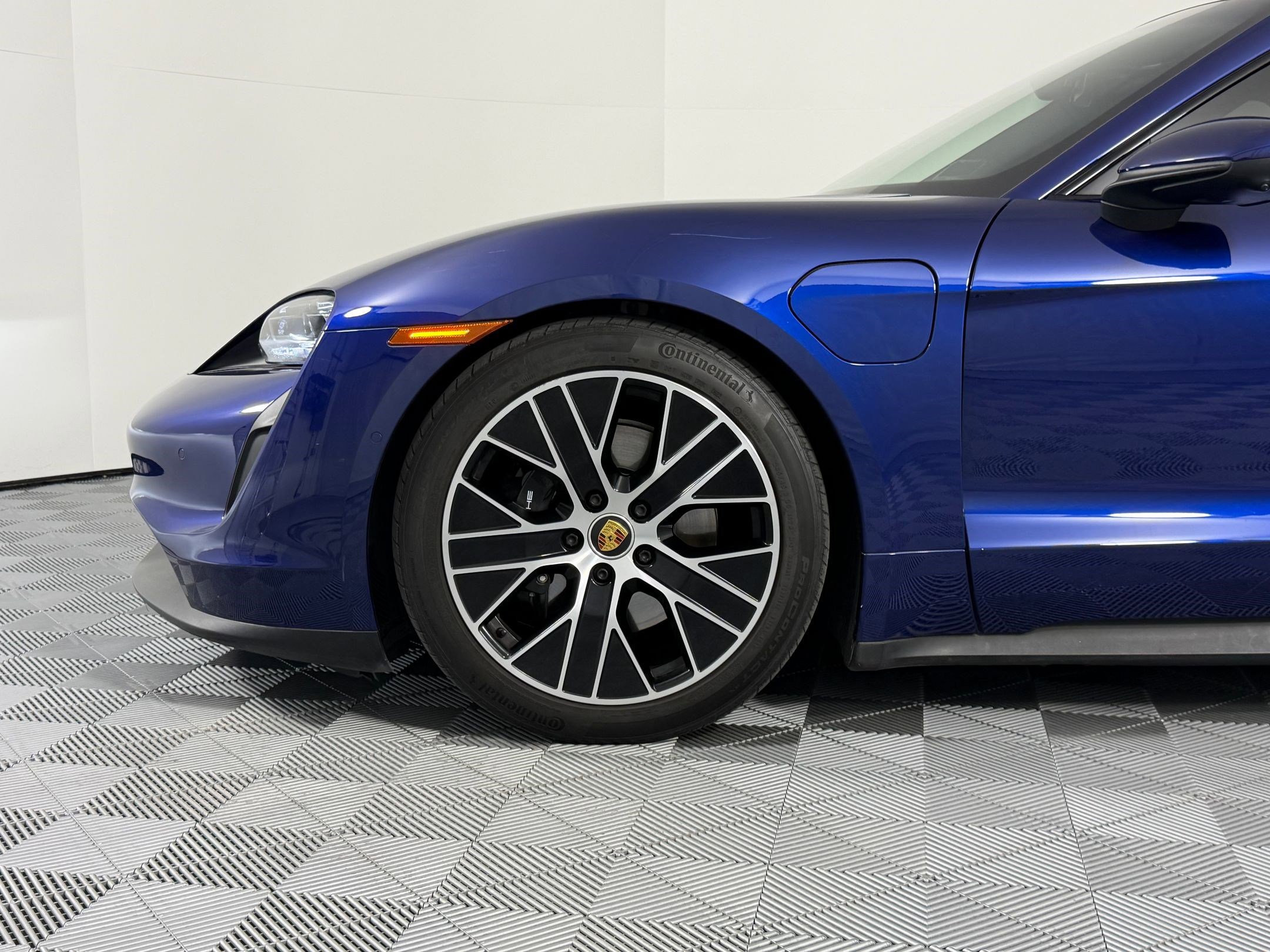 Certified 2022 Porsche Taycan 4S image 12