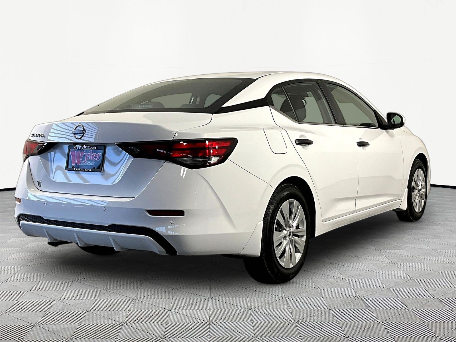 Certified 2025 Nissan Sentra S FWD image 6