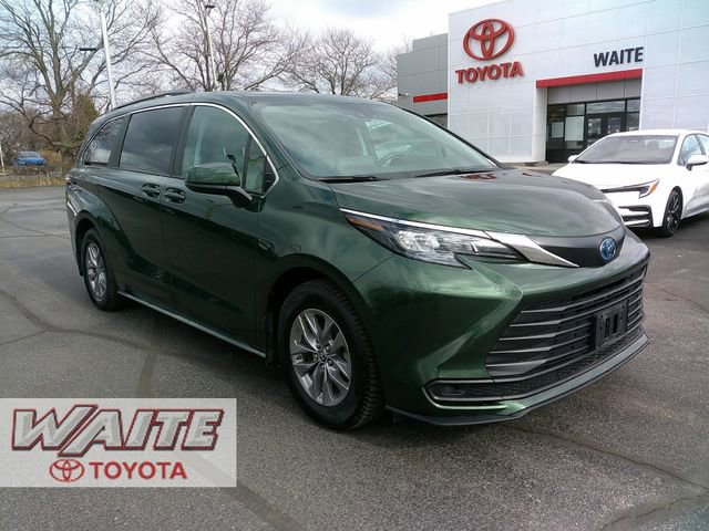 Used 2024 Toyota Sienna LE