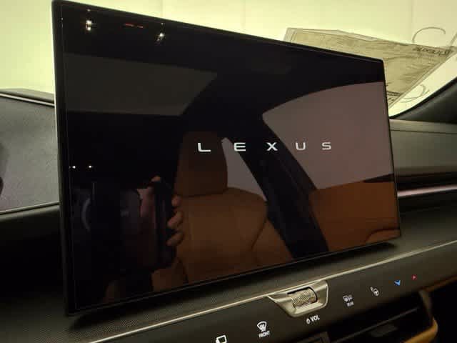 New 2026 Lexus ES 350e w/ Accessory Package (Z2) FWD image 19