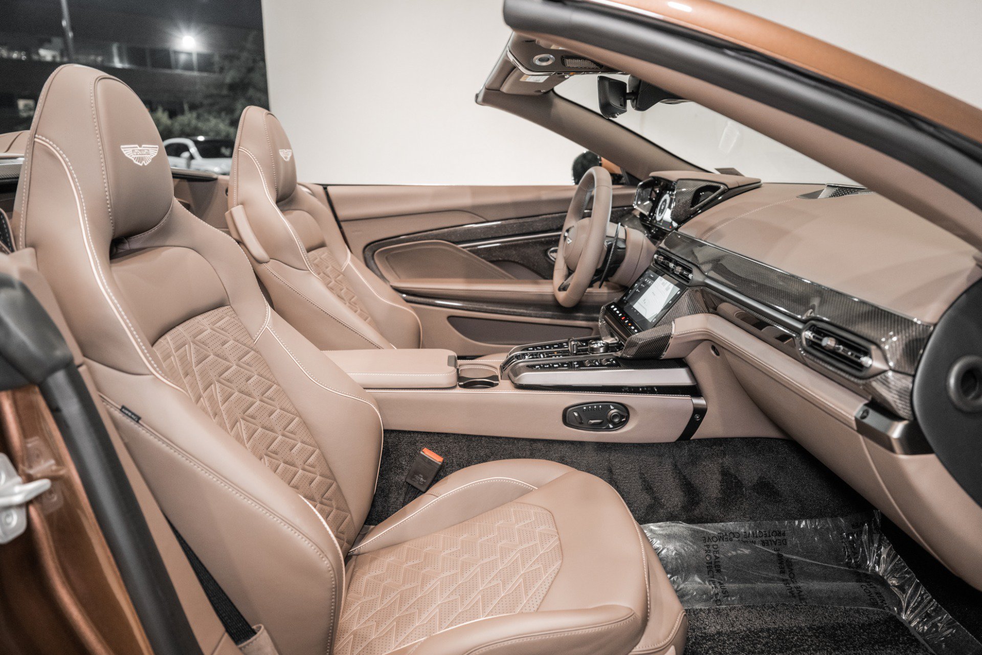 New 2026 Aston Martin Vanquish Convertible RWD image 15
