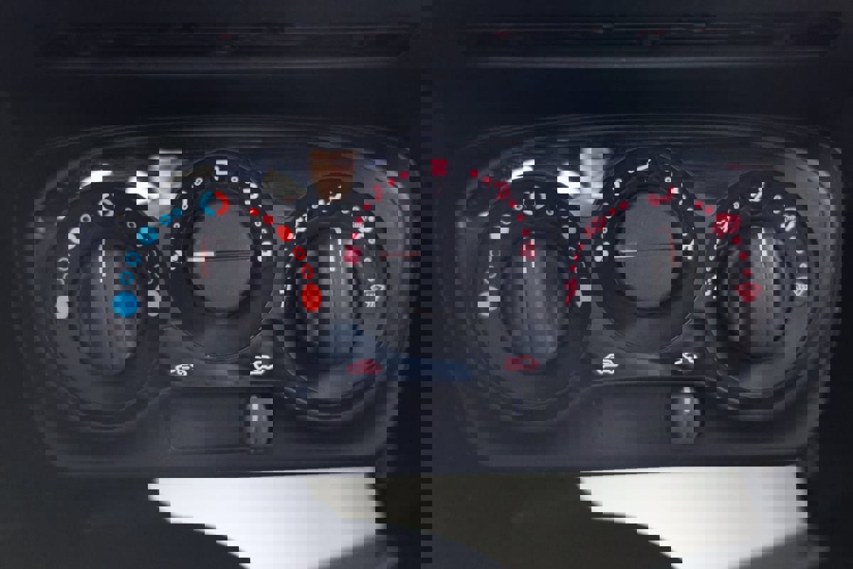 Used 2015 Alfa Romeo 4C Base w/ Leather Interior Group image 19