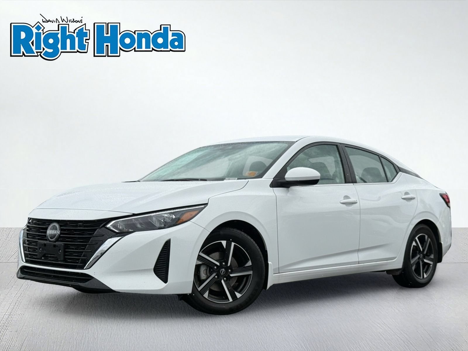 Used 2024 Nissan Sentra SV FWD image 1