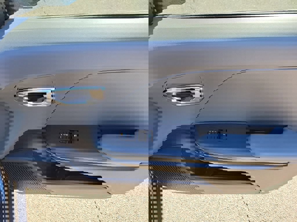 New 2026 Kia K4 LXS image 10