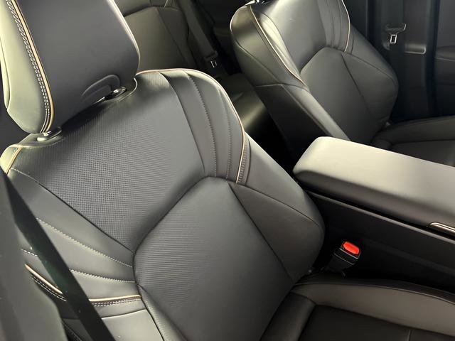 Used 2025 Toyota Crown Signia image 28