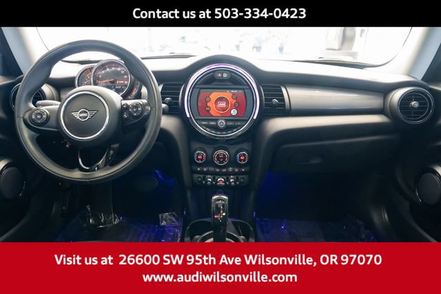 Used 2020 MINI Cooper 2-Door Hardtop FWD image 9