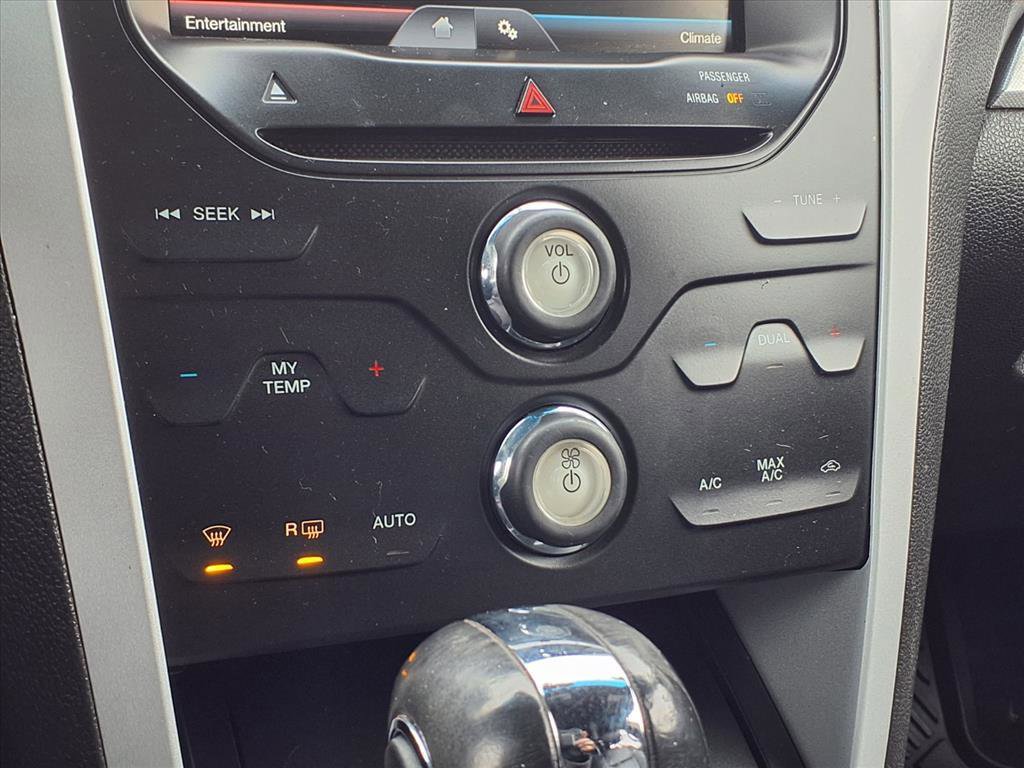 Used 2014 Ford Explorer XLT w/ Equipment Group 202A image 34