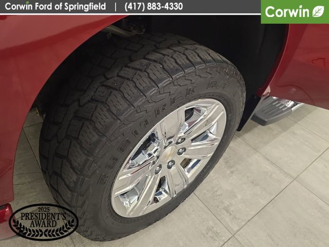Used 2020 Chevrolet Silverado 1500 Custom w/ Custom Value Package AWD/4WD image 35