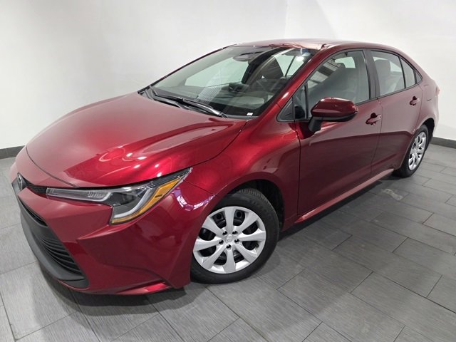 Used 2025 Toyota Corolla LE image 1