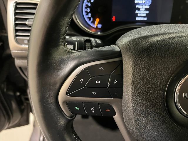 Used 2018 Jeep Grand Cherokee Laredo AWD/4WD image 23