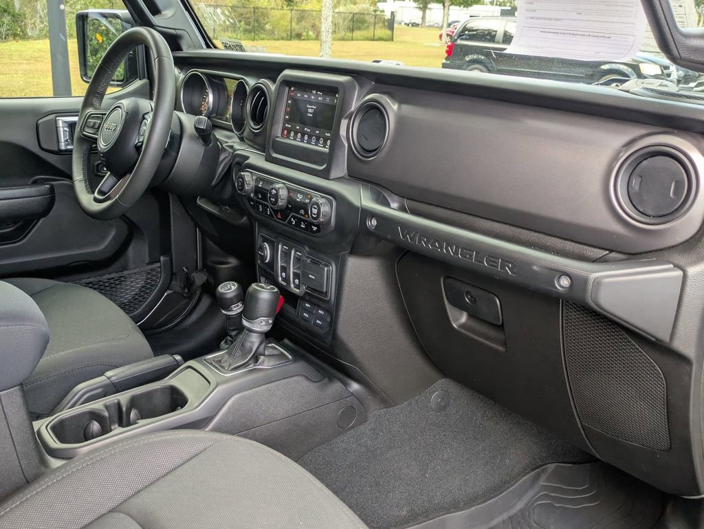 Used 2023 Jeep Wrangler Sport S image 31