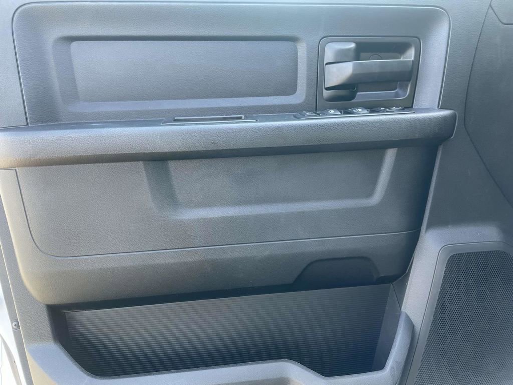 Certified 2020 RAM 3500 Tradesman w/ Chrome Appearance Group image 27