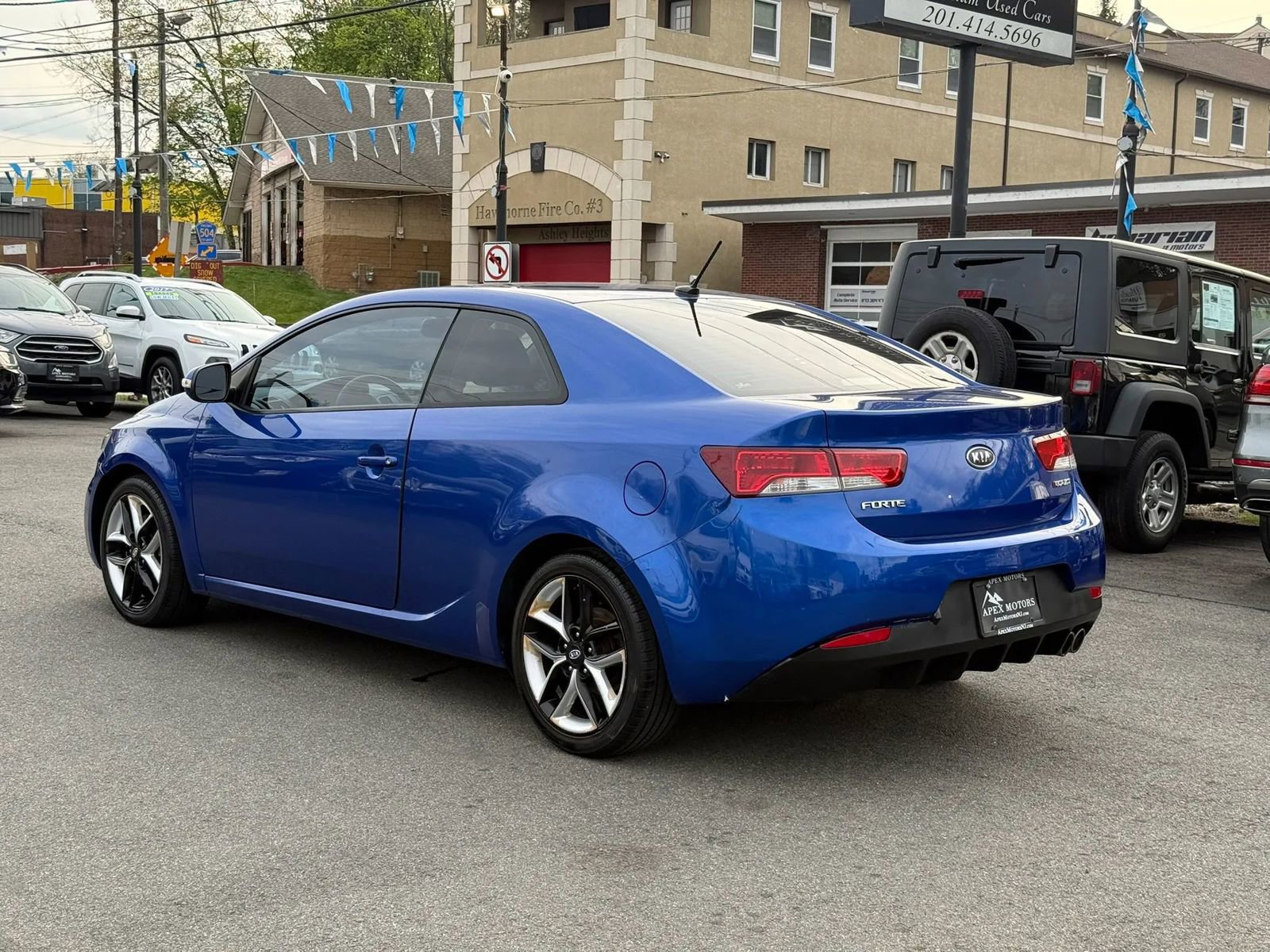 Used 2010 Kia Forte Koup SX image 5