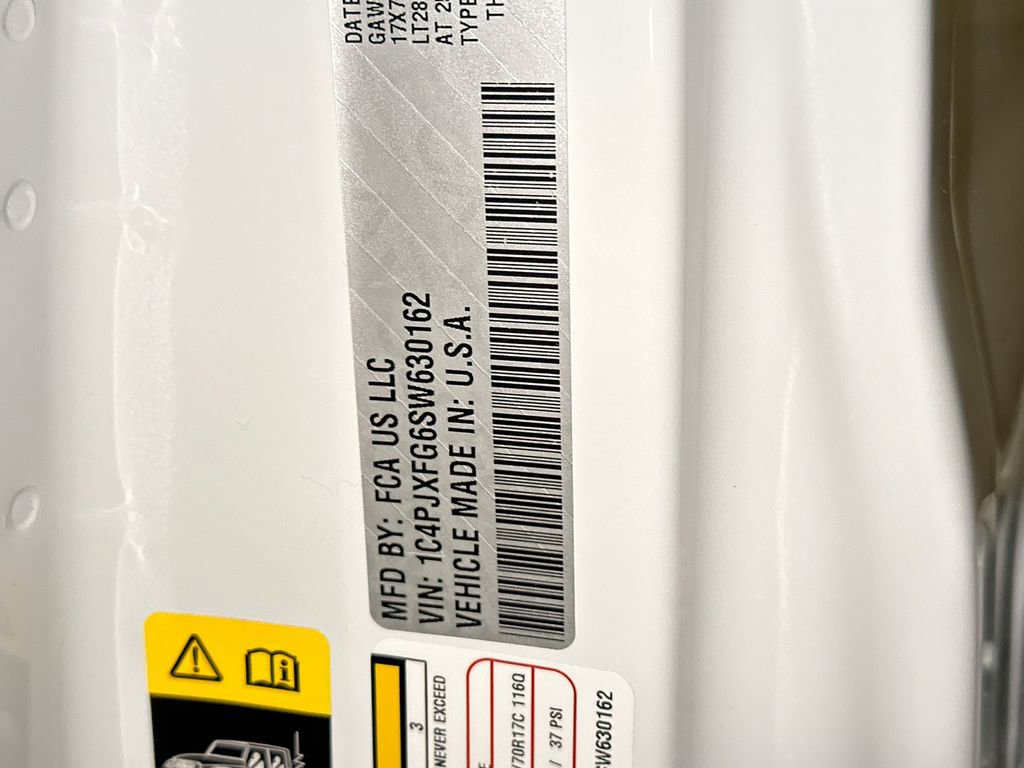 Used 2025 Jeep Wrangler Rubicon w/ Safety Group image 37