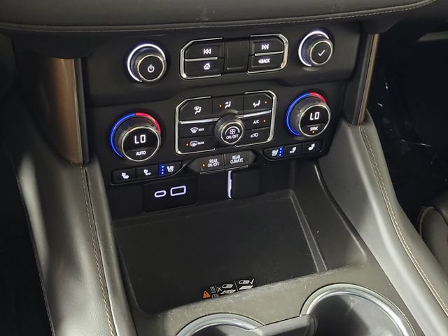 Used 2023 Chevrolet Tahoe High Country AWD/4WD image 32