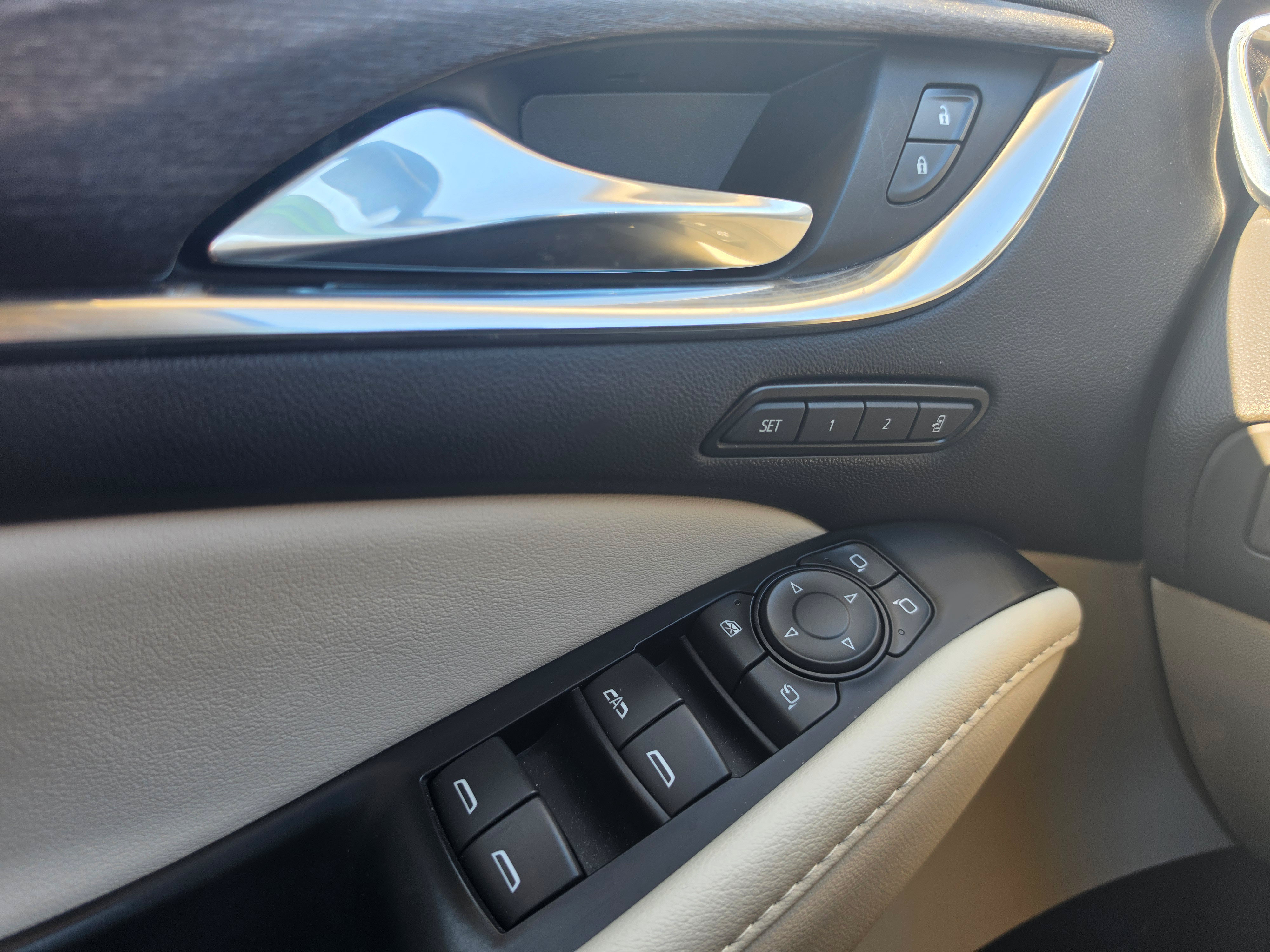 Used 2024 Buick Enclave Avenir AWD/4WD image 18
