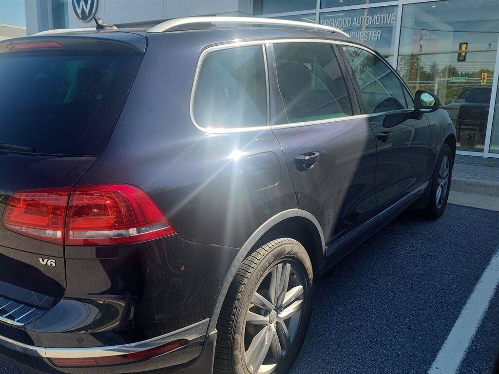 Used 2016 Volkswagen Touareg VR6 AWD/4WD image 15
