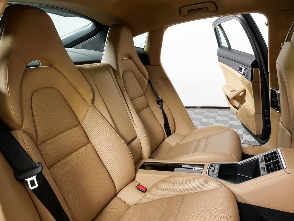 Certified 2019 Porsche Panamera 4 AWD/4WD image 22
