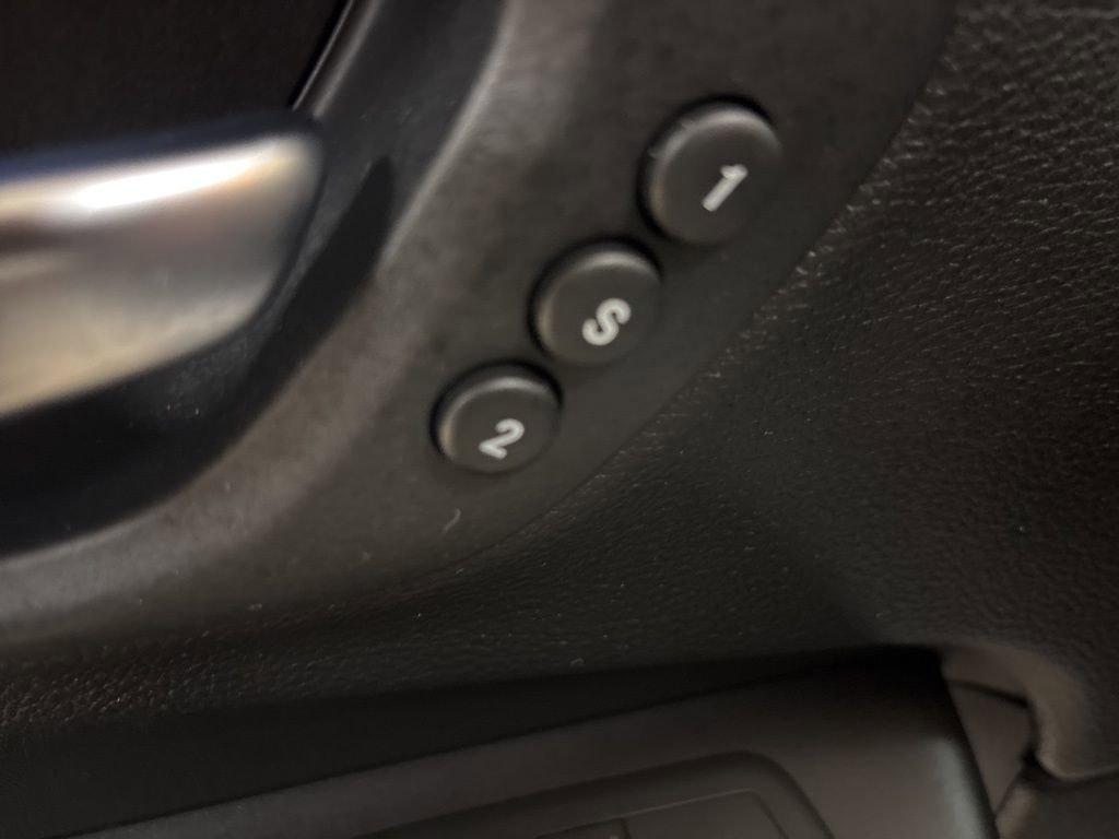 Used 2020 Jeep Cherokee Limited w/ Technology Group image 27