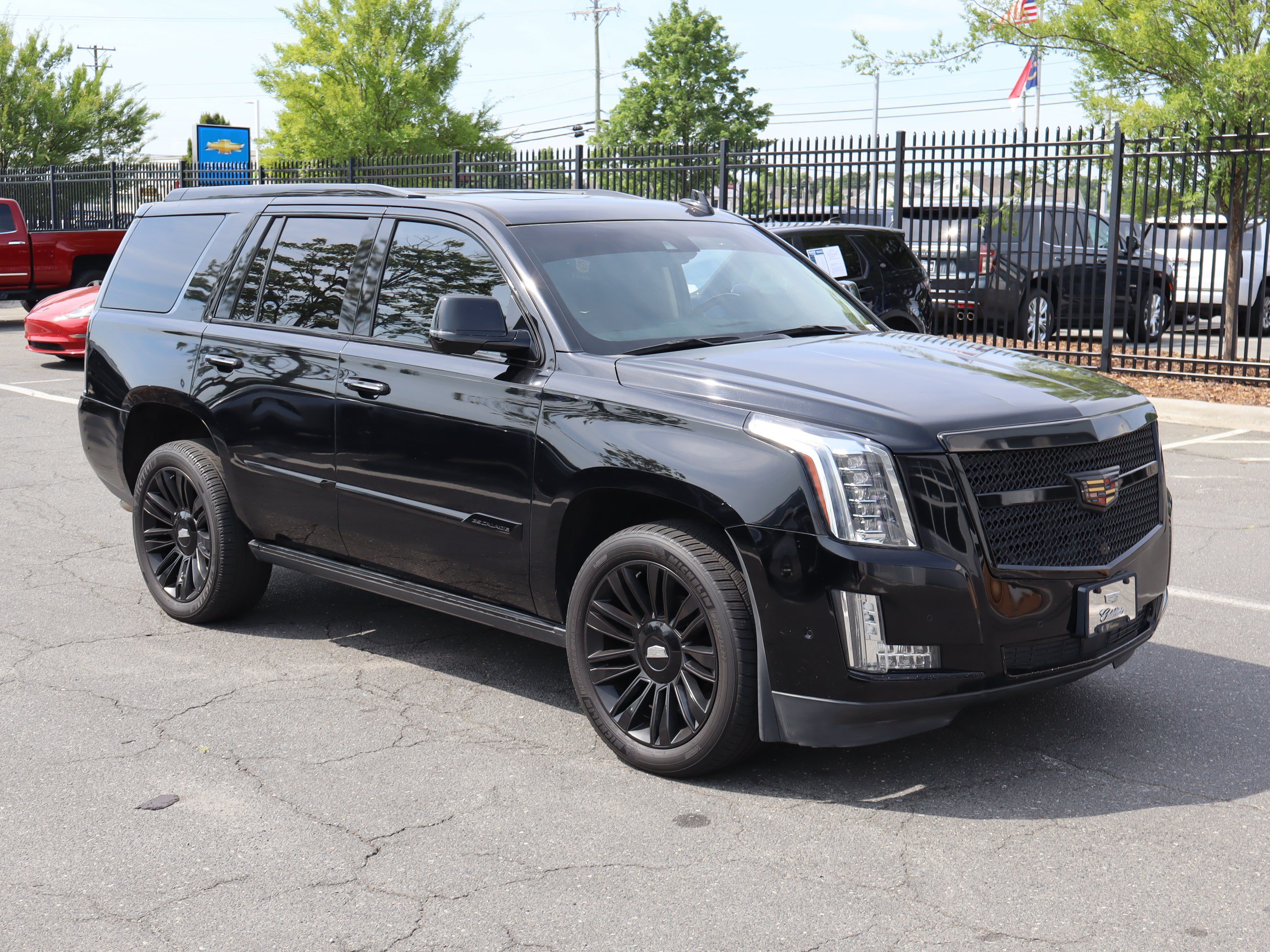 Used 2017 Cadillac Escalade Premium Luxury RWD video 2