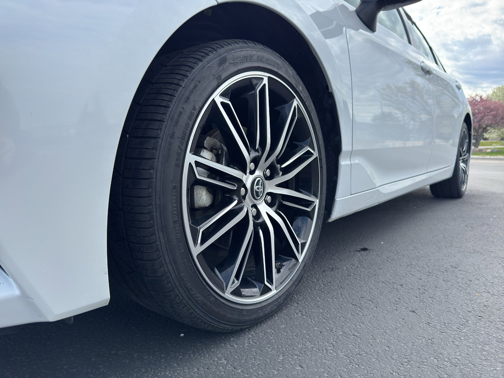 Used 2019 Toyota Avalon Touring w/ Advanced Safety Package image 22
