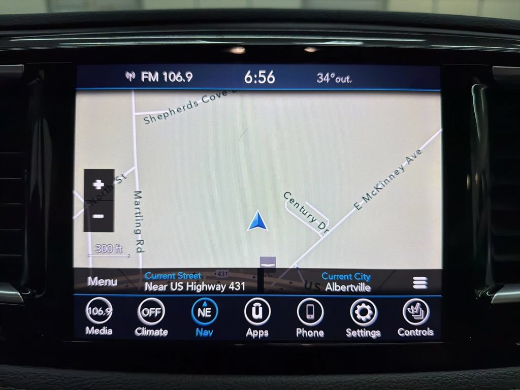 Used 2020 Chrysler Pacifica Limited FWD image 44
