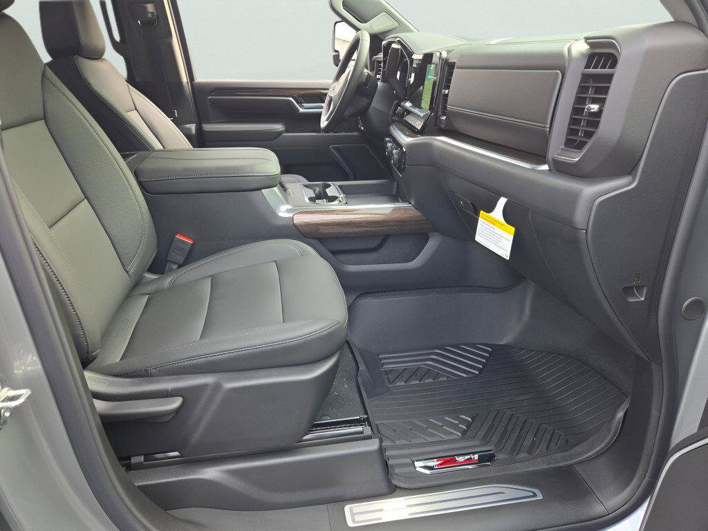 New 2026 Chevrolet Silverado 2500 LT w/ All Star Edition AWD/4WD image 7