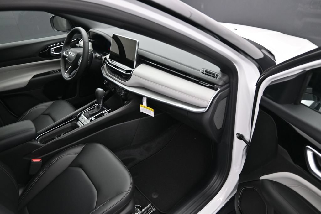 New 2026 Jeep Compass Limited AWD/4WD image 9