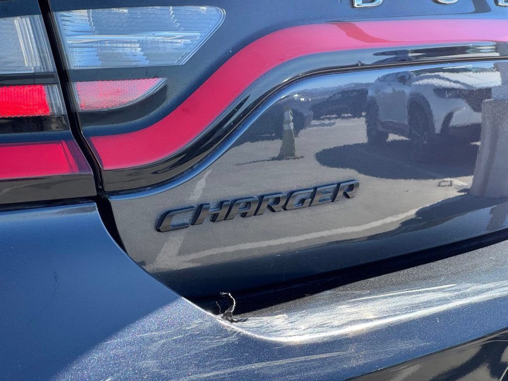 Used 2016 Dodge Charger R/T Scat Pack w/ Beats Audio Group RWD image 23