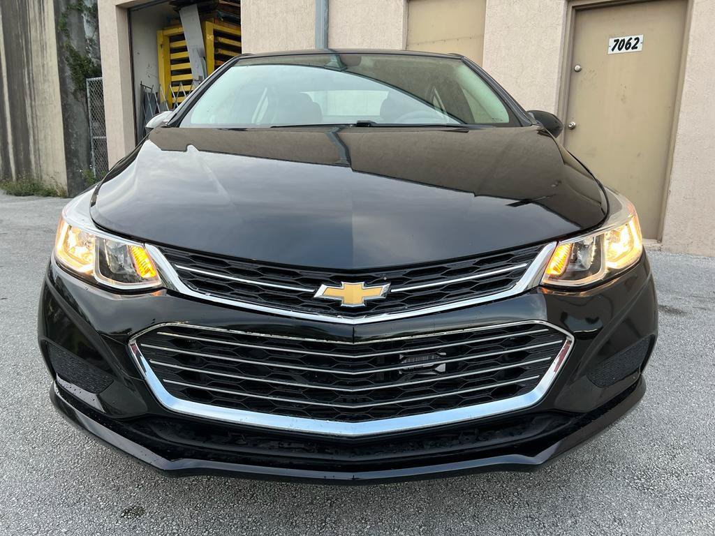 Used 2018 Chevrolet Cruze LS FWD image 10