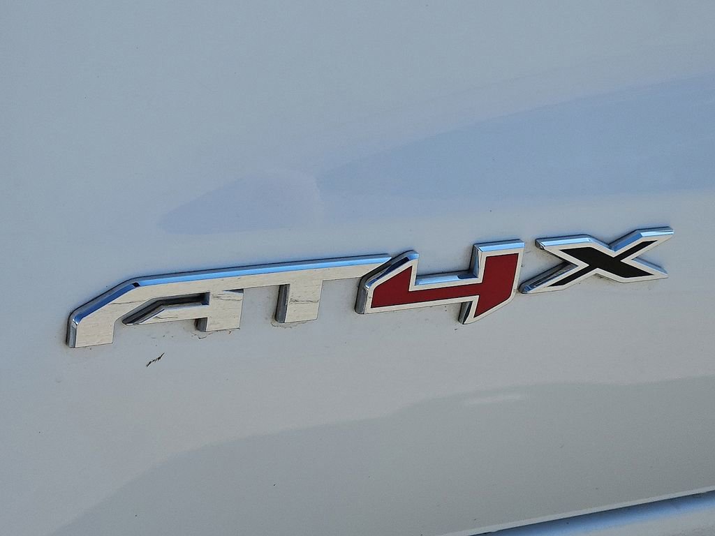 Used 2022 GMC Sierra 1500 AT4X AWD/4WD image 10