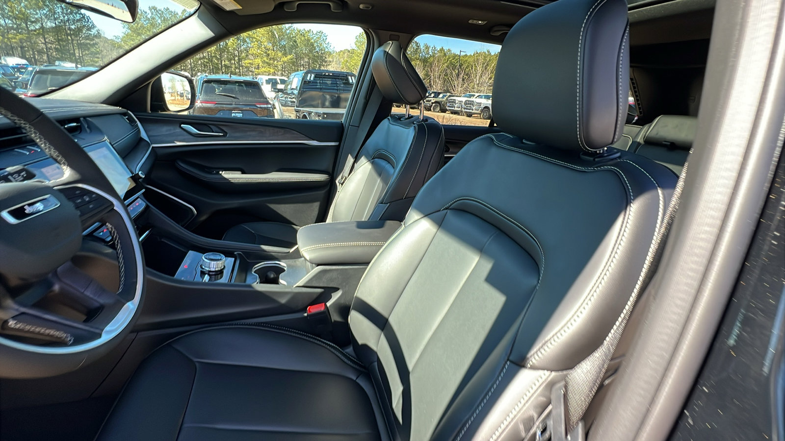 New 2026 Jeep Grand Cherokee Limited image 17