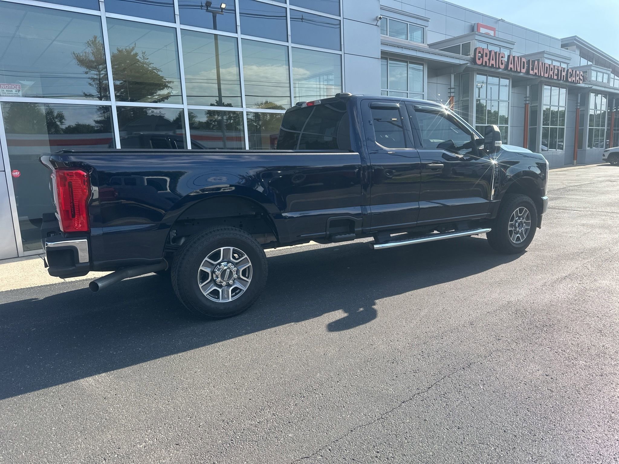 Used 2025 Ford F250 XL w/ FX4 Off-Road Package AWD/4WD image 3